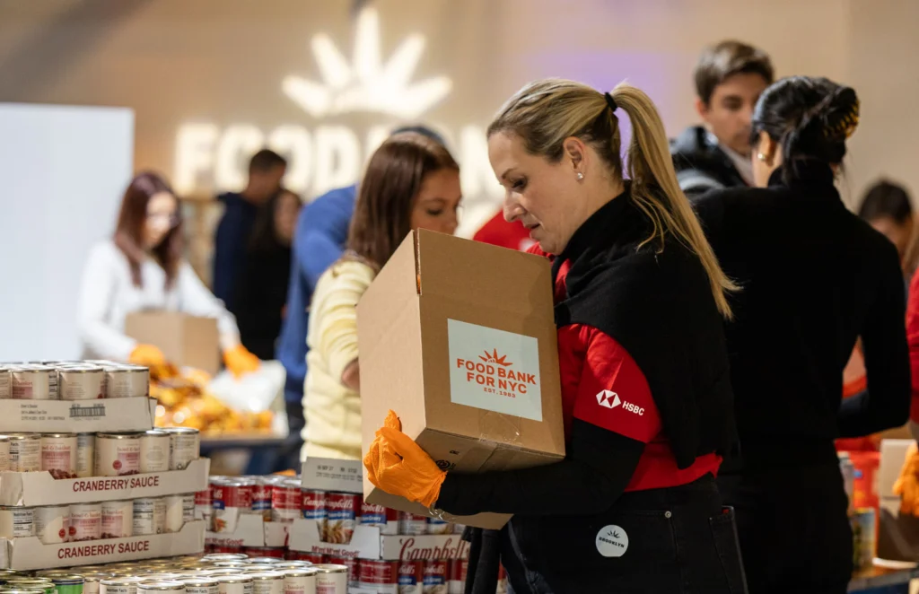 FoodBank-Holiday2Go-5507-HSBC